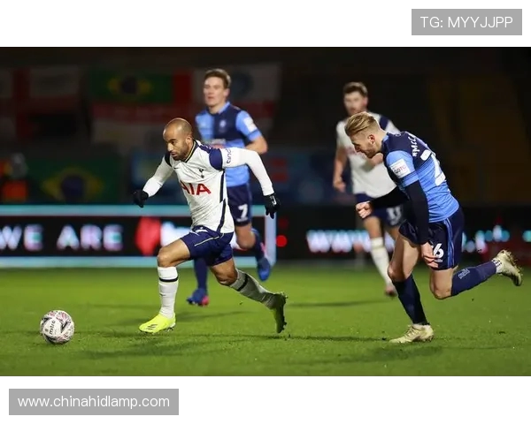 哪支英超球队的主场坐落于伦敦市区？地理位置分析